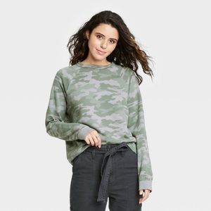 Universal Thread Camo Sweatshirt